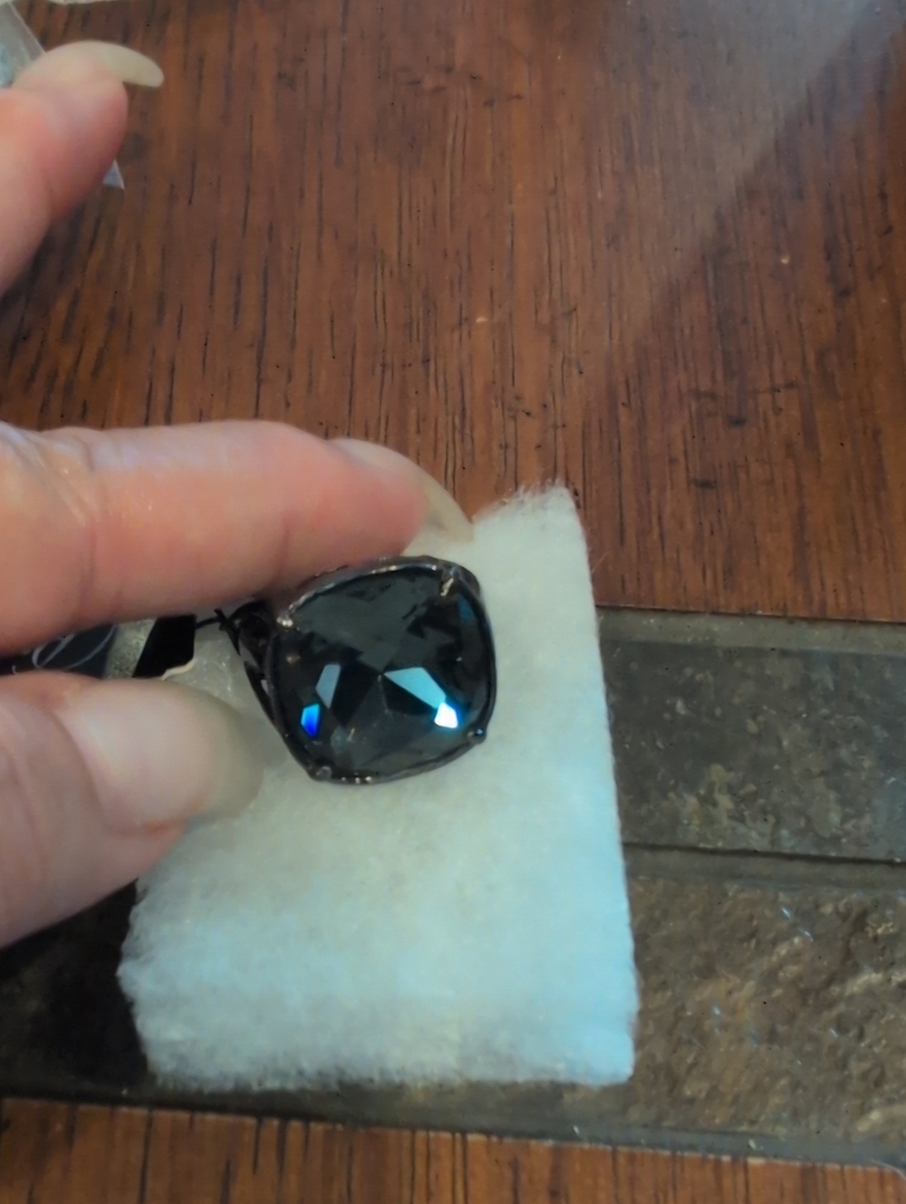 Premier Designs Woman's Black Hematite Ring with Dark Black Crystal Stone Size 8